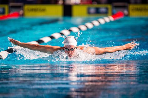 Hali Flickinger Soars To 200 Fly Win At Usa Nationals Swimming World News
