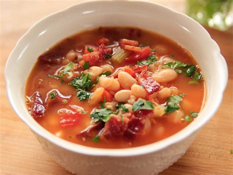 The Pioneer Woman S Top Soup And Salad Recipes The Pioneer Woman Hosted By Ree Drummond