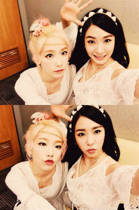 Snsd S Taeyeon And Tiffany Posed For A Set Of Cute Selca Pictures Wonderful Generation