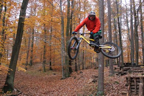 Sign up with facebook or sign up with email Kicker after Bank-Sprung Churchtrail - Tubereducer ...