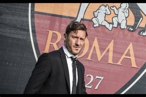 Totti Ufficializza Il Suo Addio Al Calcio Giocato