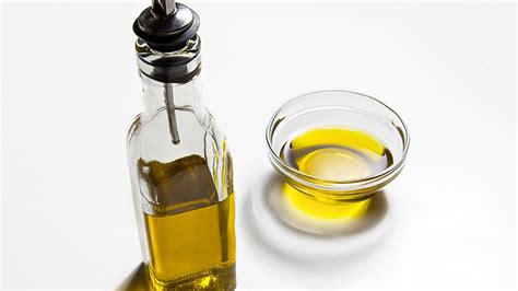 Regular Vs Extra Virgin Olive Oil What S The Difference