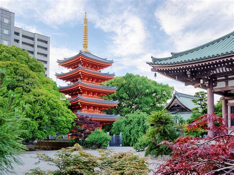Best Things To Do In Fukuoka Japan Best Ramen Tochoji Temple