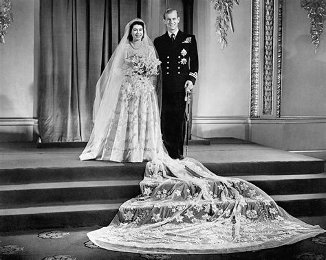 Queen And Prince Philips 65th Wedding Anniversary Femail Marks Their