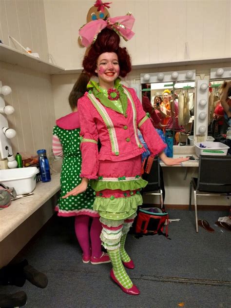 Mrs Mayor Of Whoville Whoville Grinch Costumes Whoville Christmas