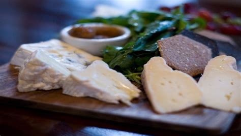 Is an irish gift shop savyille, ny. Irish Christmas Meal / Christmas Food Traditions Around ...