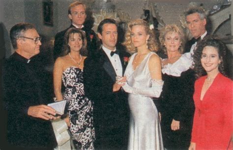 To avert a hostile takeover of capwell enterprises by the mob, she allied herself with ric castillo and had a brief flirtation with him. Article Kelly and Robert's Wedding
