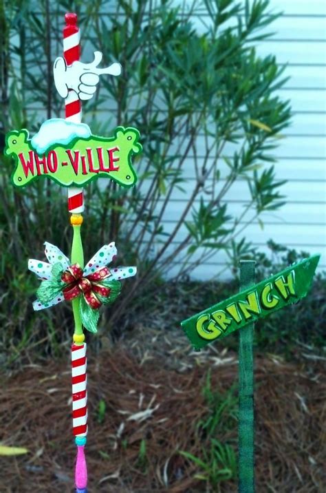 Grinch stole christmas decor diy. Pin on Christmas Grinch