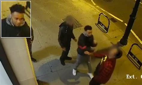 Moment Thug Punches Man In The Face Outside Pub As Police Hunt Attacker Daily Mail Online