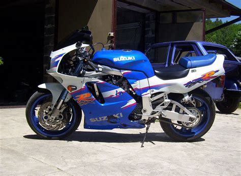 Suzuki gsxr750sp 1994 (r) france germany (e04 e22) parts lists and schematics. 1994 Suzuki GSX 750 FR - Moto.ZombDrive.COM