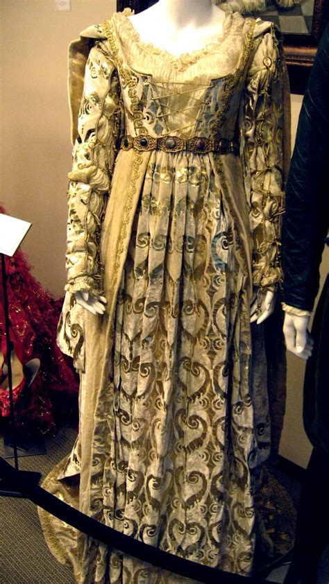 Juliets Costume Shakespeare In Love 1998 Beautiful Costumes