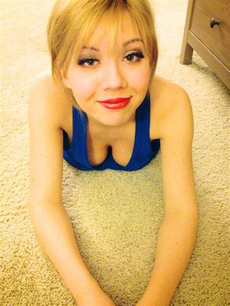 In 2003 she received a major break as she was in hollywood homicide, and she characterized amanda simmons in the movie taylor simmons in the same year. Jennette Mccurdy photo gallery - high quality pics of ...