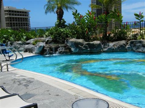 Pool At Kalia Tower Picture Of Hilton Hawaiian Village Waikiki Beach Resort Honolulu
