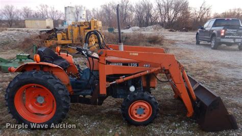 Kubota L235 Mfwd Tractor In Blackwater Mo Item Dh8070 Sold Purple Wave