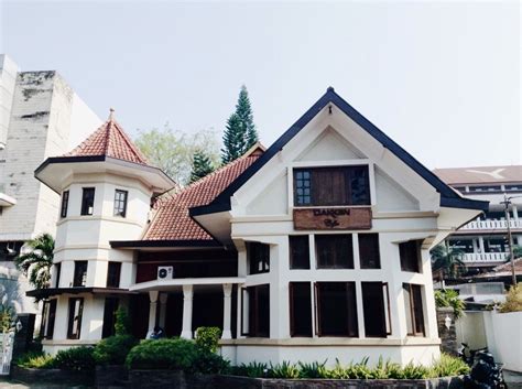 Home decor and furniture stores in bandung Dakken Cafe, Bandung. Indonesia