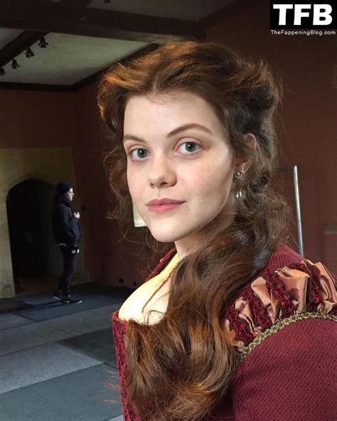 Georgie Henley Sexy 5 Pics Everydaycum💦 And The Fappening ️