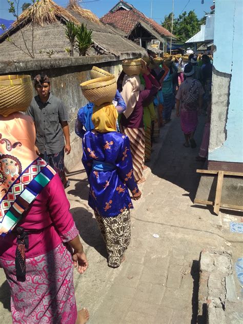 Menyaksikan Ritual Adat Wet Sesait Di Lombok Utara Radar Mandalika My