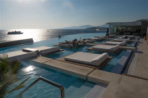 Compare prices of 1,852 hotels in mykonos on kayak now. Cavo Tagoo Mykonos: tudo sobre o hotel de luxo da ilha