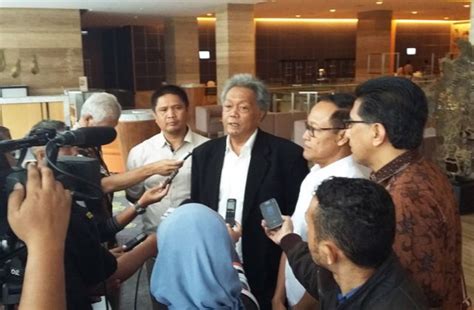 Pengarah, institut tadbiran awam negara (intan)  2018 . Ketua HIMKI: Ijin Rumit, Pengusaha Mebel Pindah ke Negara ...