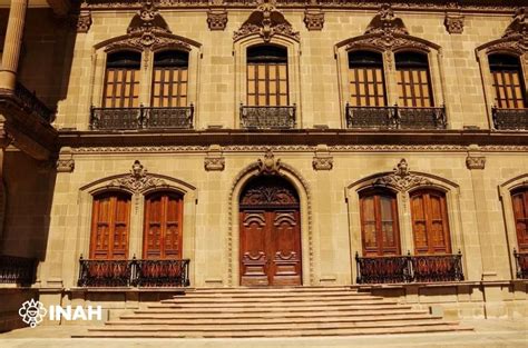 El Inah Entregó La Restauración De Las Puertas Históricas Del Palacio