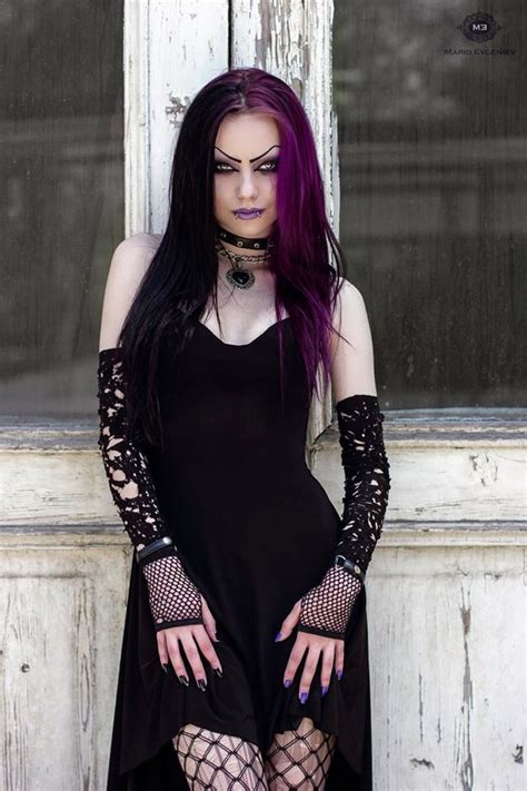 Model Darya Goncharova Photo Mario Evgeniev Gothic and Amazing Moda gótica Beleza