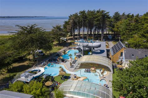 Campsites Vannes 4 And 5 Stars With Water Park Campingsluxury