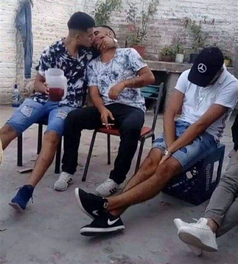 La ley seca es la prohibición de la venta de alcohol, así como también la fabricación, importación y exportación ilegal de los licores, esta ley la establece un gobierno federal. Foreros no respetan la ley seca - Foros Perú