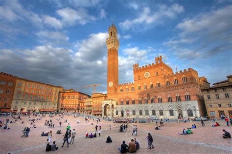 Piazza Del Campo Palazzo Ravizza