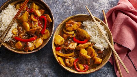 Whenever we contemplate a takeaway, my kids immediately ask for chinese over. Chinese chicken curry recipe | Recipe | Curry chicken ...