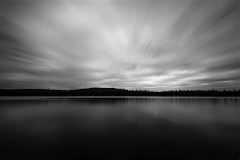배경 화면 햇빛 나무 경치 검은 단색화 초상화 일몰 호수 물 자연 반사 하늘 사진술 구름 고요한