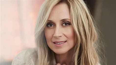 Capacité d'accueil du lieu : Lara Fabian (The Voice): Comment et pourquoi Carla Bruni a ...