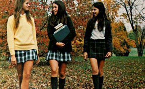 20 Signs You Went To An All Girls Private School Society19