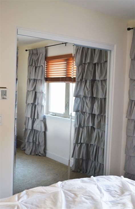 Create a New Look for Your Room with These Closet Door Ideas | Closet