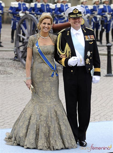 Máxima Y Guillermo De Holanda En La Boda De Victoria De Suecia Estilo Real Vestidos De Pajes