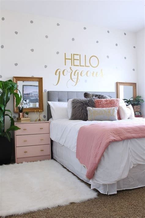 Give siblings their own space and open up the floor plan for other pieces like dressers and desks. 50 Cute Teenage Girl Bedroom Ideas | Girl Bedroom Ideas ...
