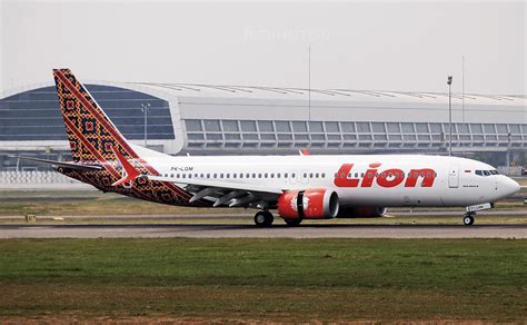 Passenger Plane Of Indonesias Lion Air Loses Contact With Airport