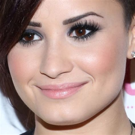 demi lovato makeup steal her style