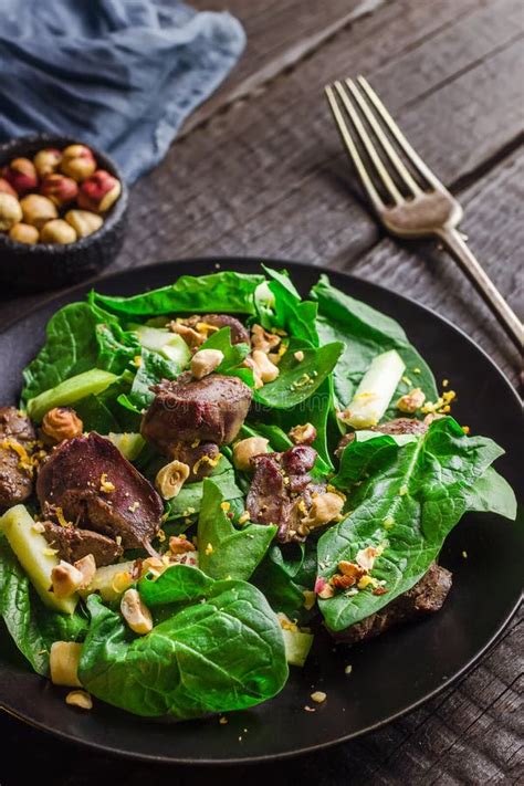 Salat mit der Leber stockfoto Bild von mangopflaume