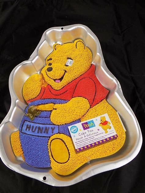 Vintage 1995 Wilton Winnie The Pooh Cake Pan 2105 3000 Woriginal Insert Bday Wilton Winnie