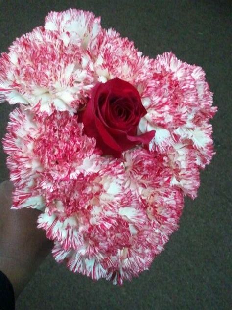 Carnation Heart With On Red Rose Carnations Red Roses Special