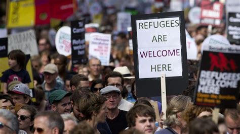 Migrant Crisis Rallies In Europe As 9000 Arrive In Munich Bbc News
