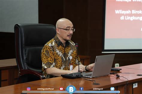 Tugas humas dalam organisasi yang terakhir adalah sebagai penarik simpati publik. Fokus Utama Publik Dalam Humas : Tiga Unsur Inovasi ...