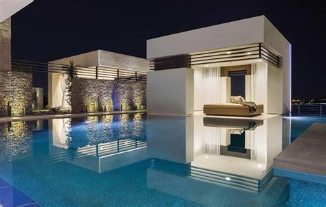 Check spelling or type a new query. Superbe villa contemporaine de luxe avec vaste piscine aux ...