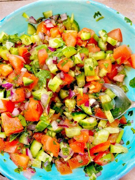 Easy Israeli Salad Recipe Jerusalem Salad Yum Vegan Blog Recipe