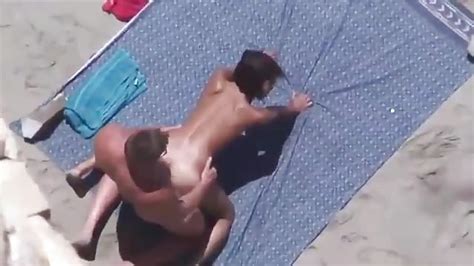 Sensacional Sexo Público En La Playa Porndroidscom