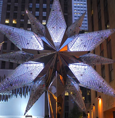Nyc ♥ Nyc The Swarovski Star At Rockefeller Center Plaza