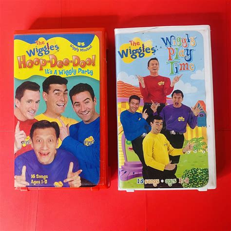 Wiggles Vhs Lot Of Two Hoop Dee Dee And Wiggly Play Time 2001 Vtg Movie