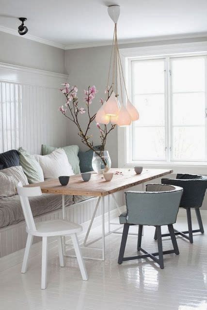 love  bench  pillows   colours wooden