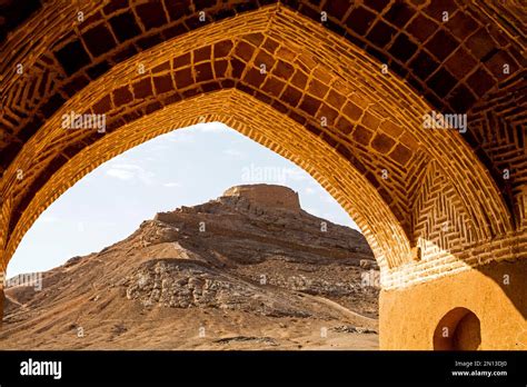 Funeral Halls, Towers of Silence, Cult of the Dead of the Zoroastrians