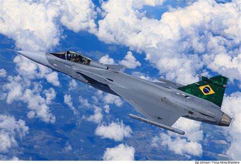 Imagens Da Fab Do Primeiro Voo Do F 39e Gripen Sobre O Brasil Poder